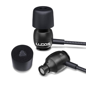 LUDOS Clamor compatible with many devices via 3.5 mm jack and adapters.