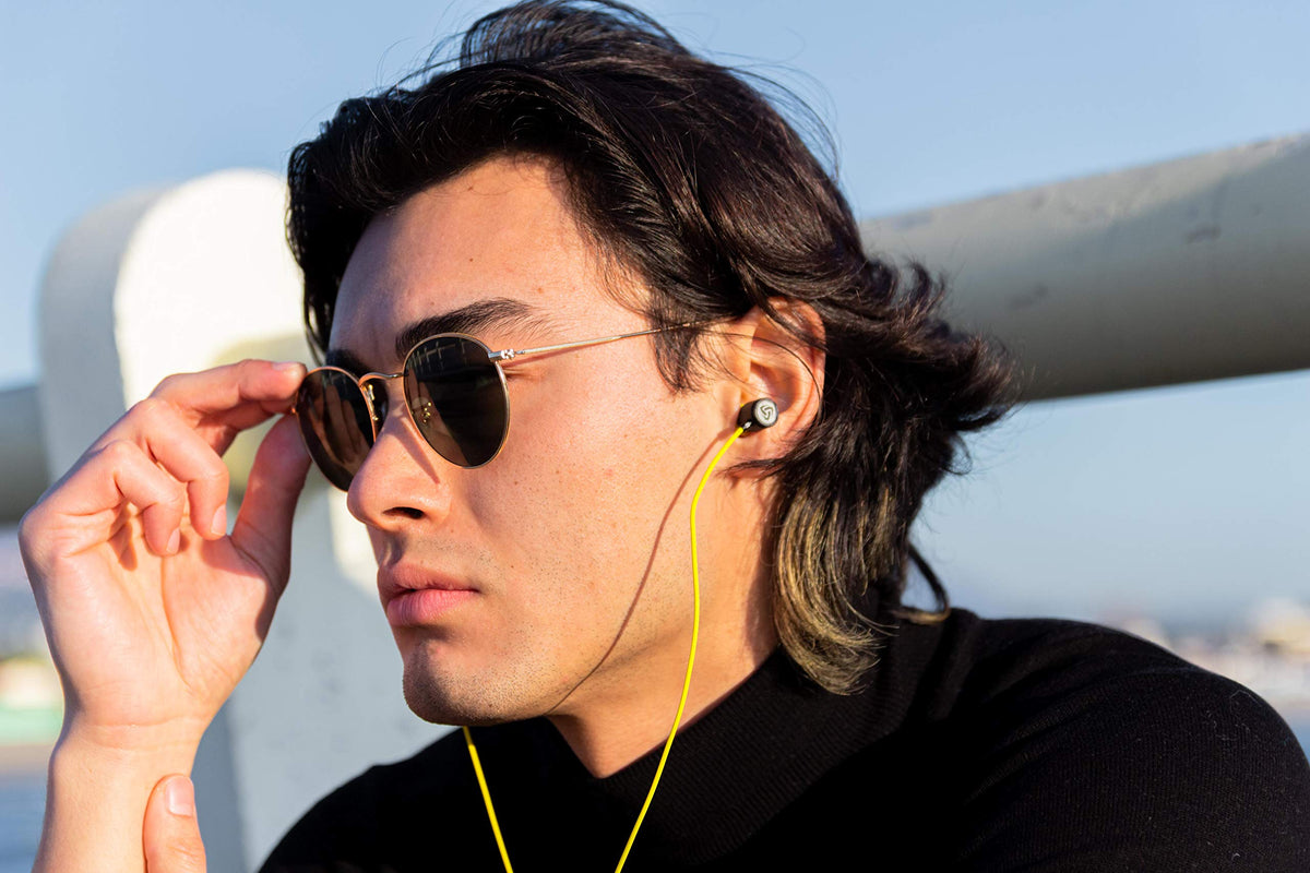 LUDOS noise-isolating earbuds reducing distractions