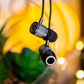 LUDOS headphones connected to multiple devices showing broad compatibility benefits