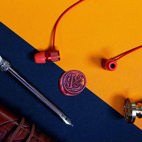 LUDOS Ultra inline microphone and controls closeup, showing easy call and volume handling