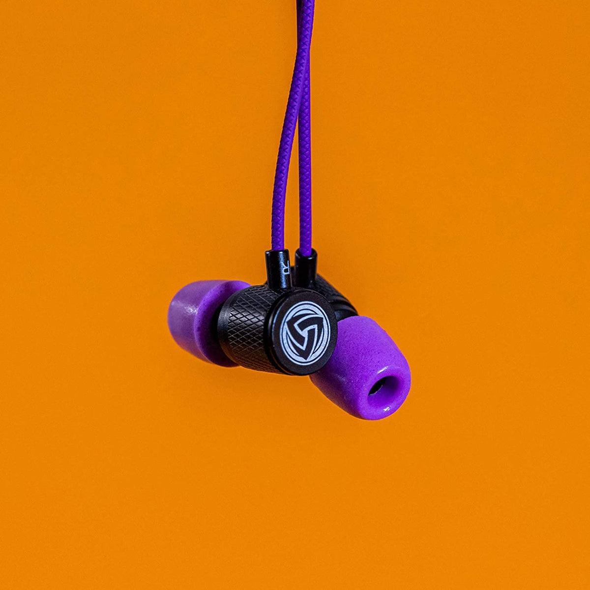 LUDOS Ultra wired earbuds with noise isolation reduce background distractions.