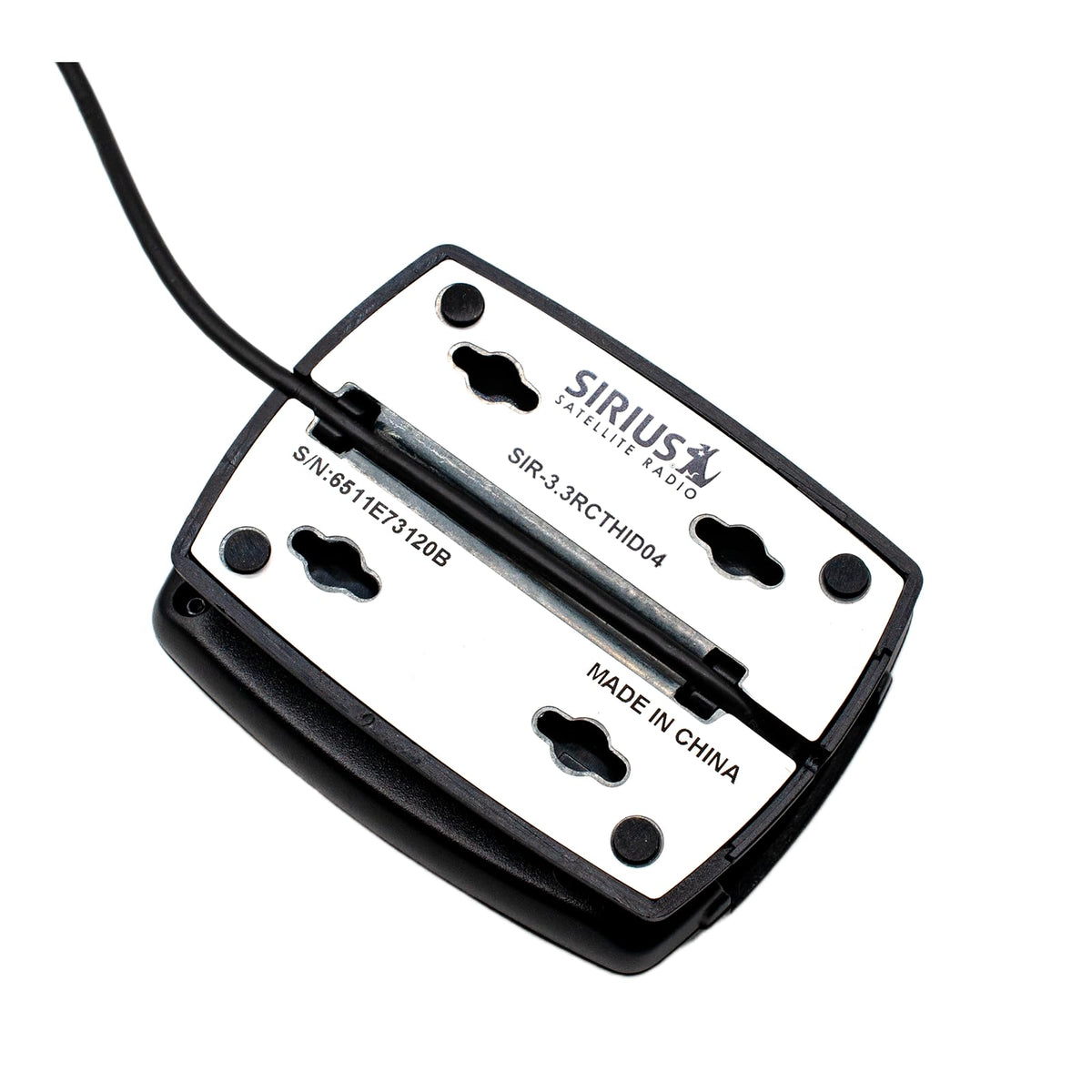 Luftschloss SiriusXM antenna with a 22-foot cable for placement flexibility