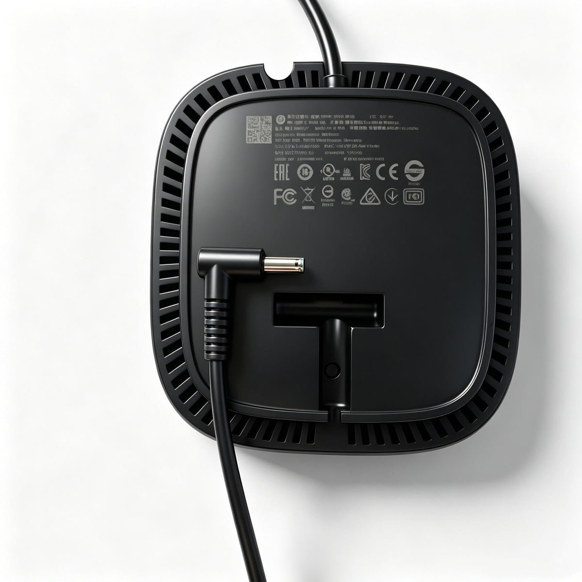 LVYATUO USB-C connector tip close-up for precise fit and reliable contact