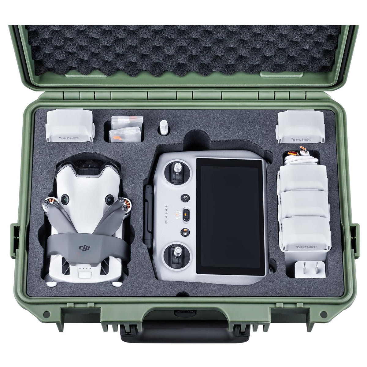 Lykus Titan MM410 front closed showing durable green shell and secure latches for travel protection
