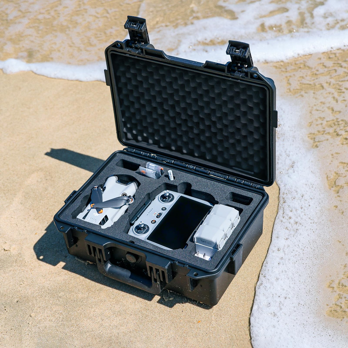 Lykus case immersion water test showing IP67 watertight protection