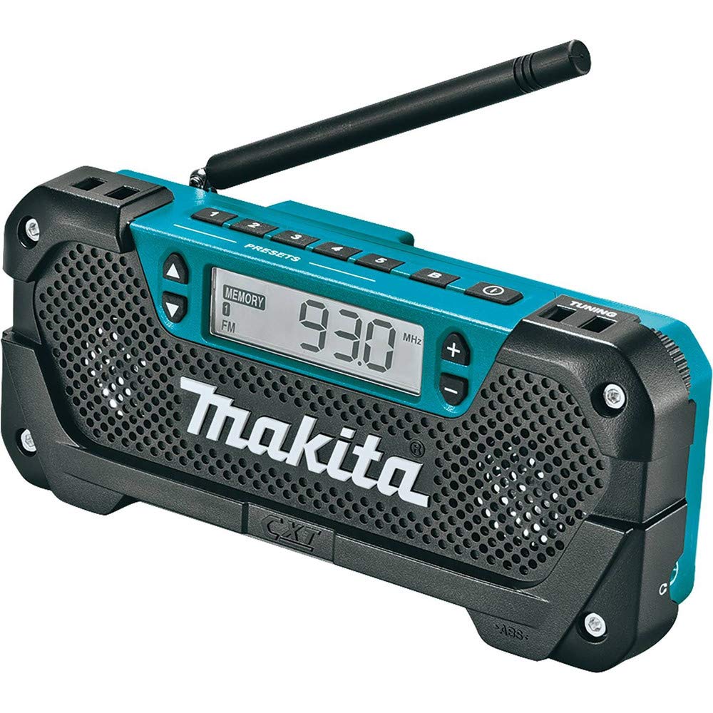 Makita RM02 front speakers deliver clear stereo sound for on-site tasks.
