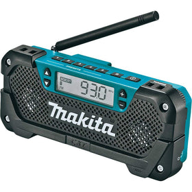 Makita RM02 front speakers deliver clear stereo sound for on-site tasks.