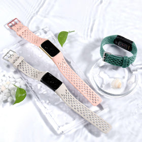 Maledan Charge 5/6 double buckle band close-up, secure fit for high-intensity training.