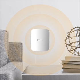 Wall-mounted eero Pro 7 with Mamerry bracket saves space in tight rooms.