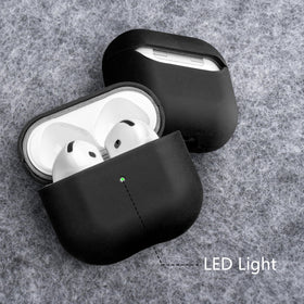 Maogoam AirPods 4 case MagSafe-compatible without magnetic attraction for easy charging.