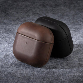Maogoam AirPods 4 case offers secure grip for confident handling.