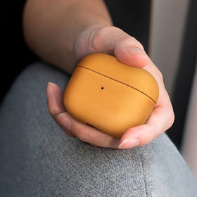 Maogoam AirPods 4 case supports wireless charging with no magnetic attraction