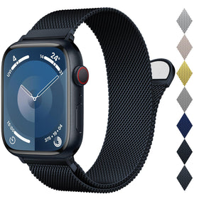 MARGE PLUS Milanese loop on Apple Watch with magnetic clasp for secure fit.