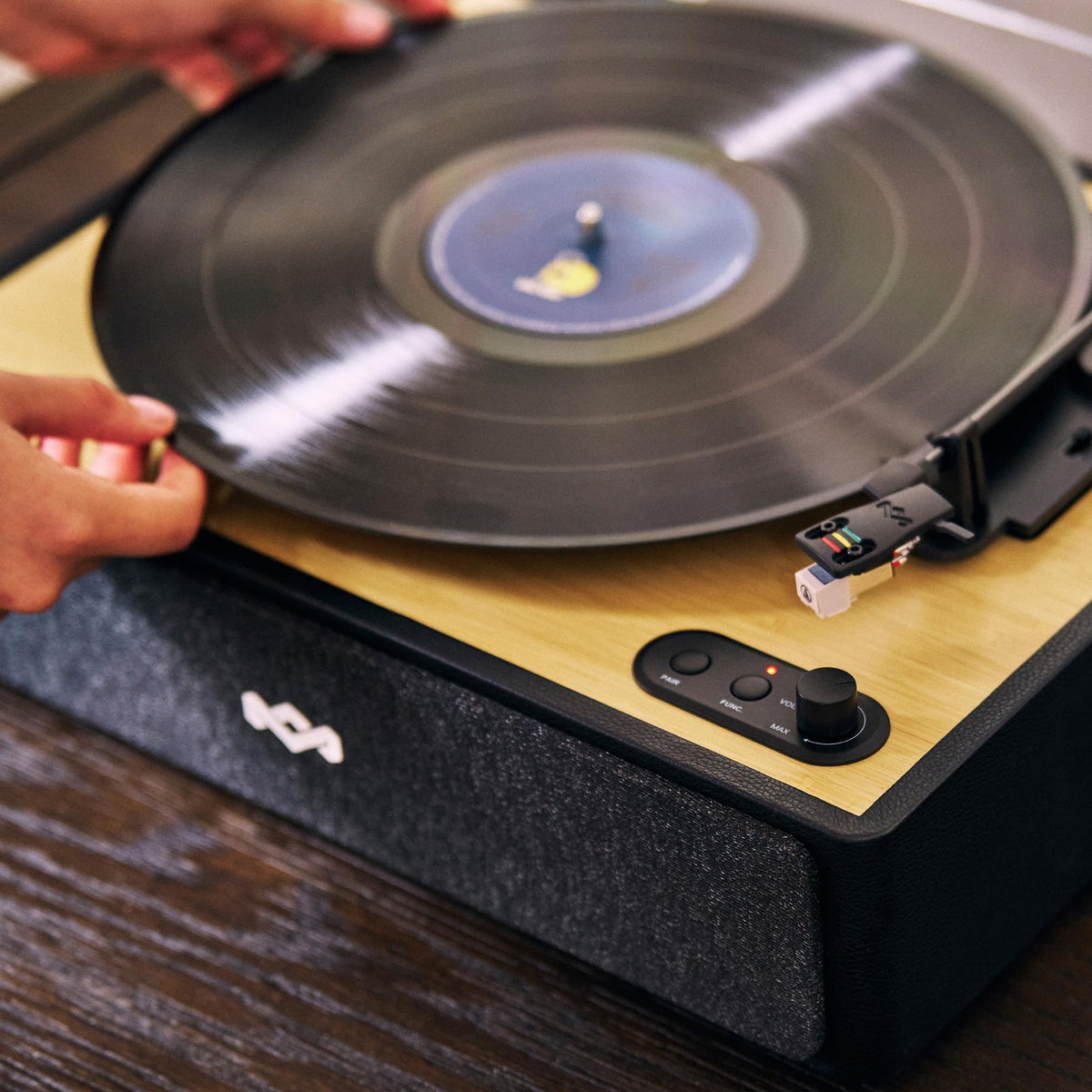 Marley Rise Up built-in speakers deliver warm, clear vinyl sound.