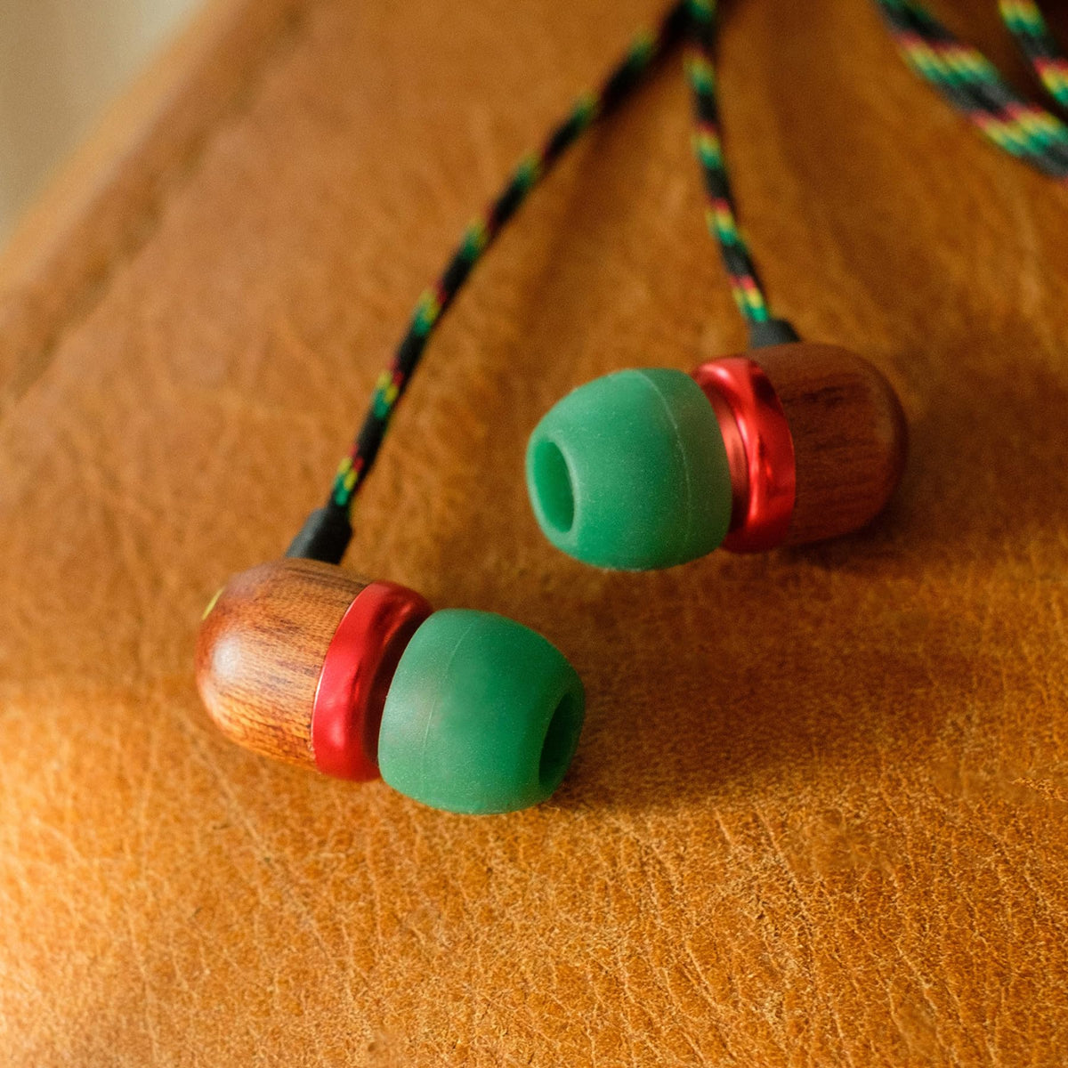 Marley Smile Jamaica USB-C earbuds materials featuring aluminium and recycled fabrics