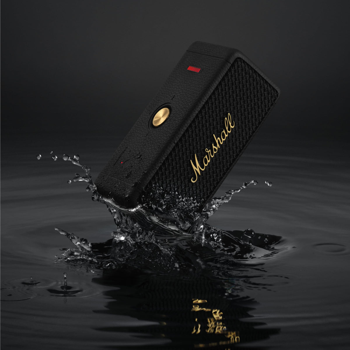 Marshall Emberton II quick recharge and portable design suit daily life.