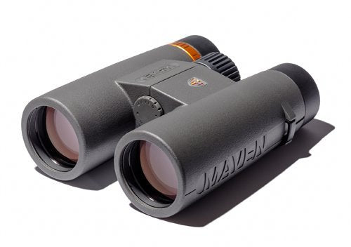 Maven C1 eyepiece close-up showing smooth optics and edge clarity