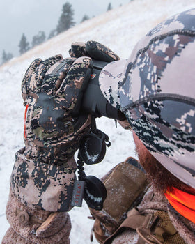 Waterproof and fogproof seals keep optics protected in rain or mist.