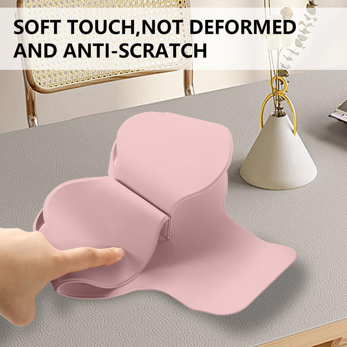 Maxjoy AirPods Max case blocks dust with anti-scratch pink leather finish.