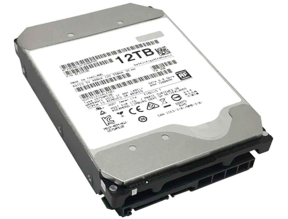 HC520 12TB drive SATA 6Gb/s connector for versatile setups.