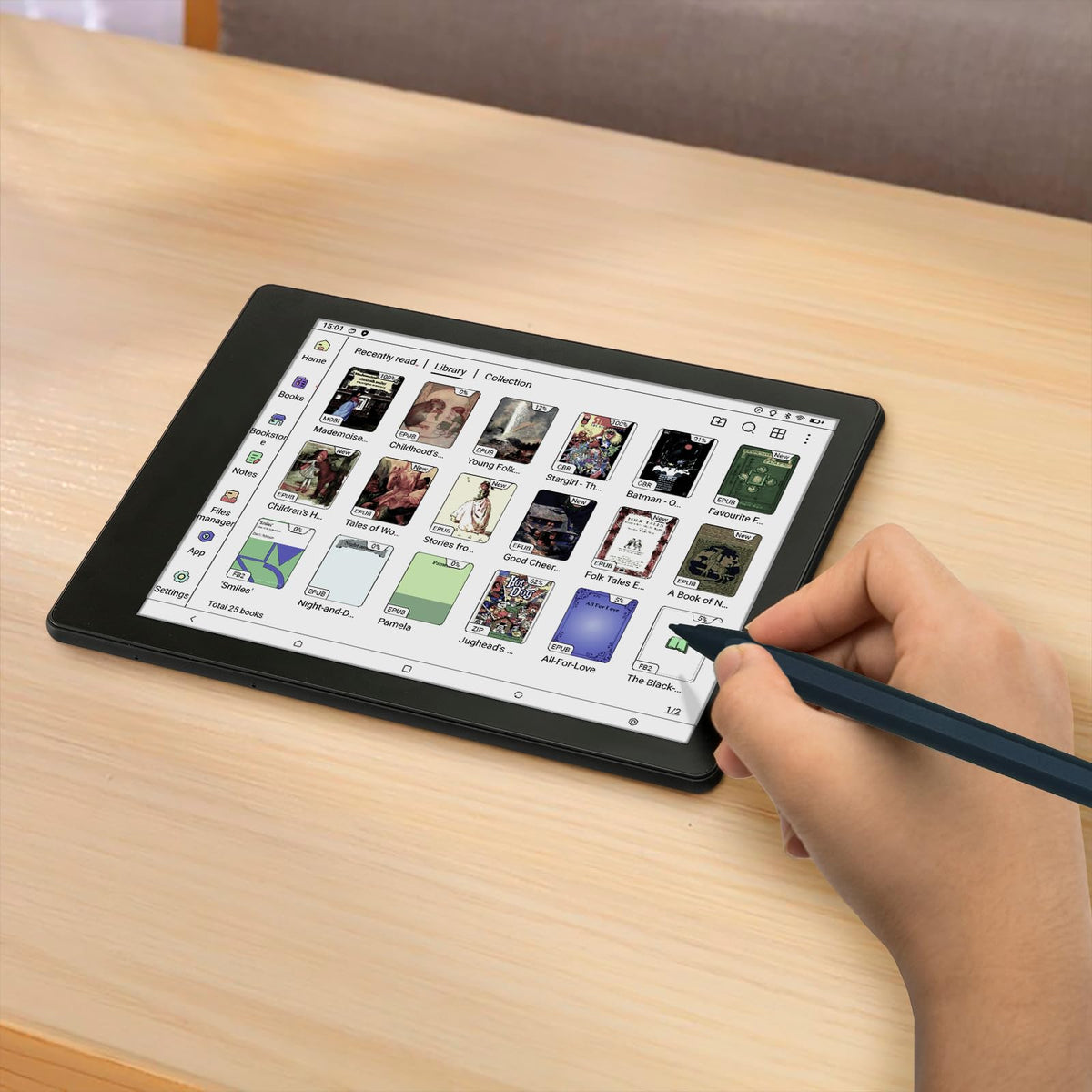 Meebook M8C e-reader front light adjustable for day and night reading.