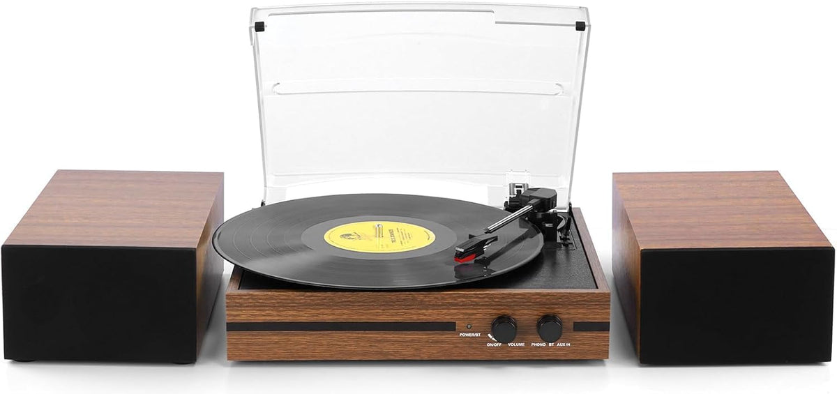 Mersoco living room setup highlights vintage charm and balanced sound