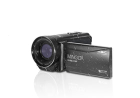 Minolta MN4K300WP underwater shot with 4K clarity for snorkeling adventures.