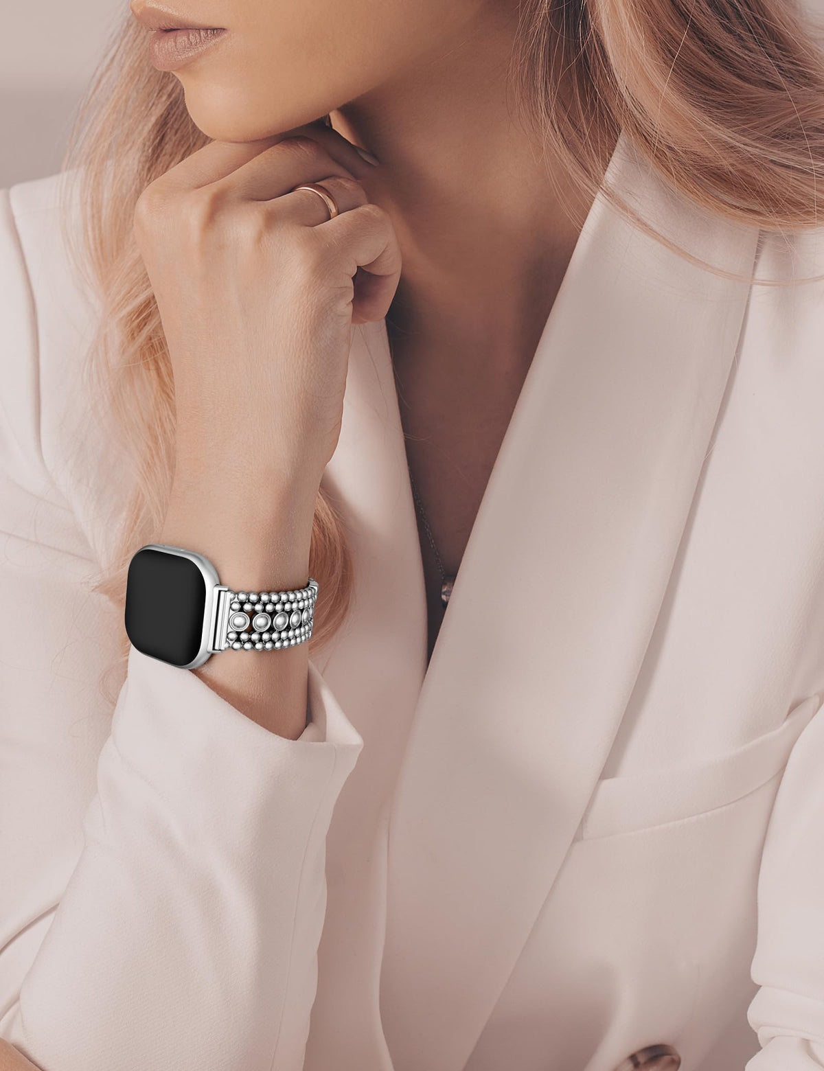 Minyee dressy Versa bracelet in silver makes a thoughtful gift option