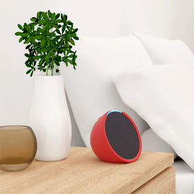 Mission Cables Echo Pop sleeve glow-in-the-dark helps locating your device in low light.