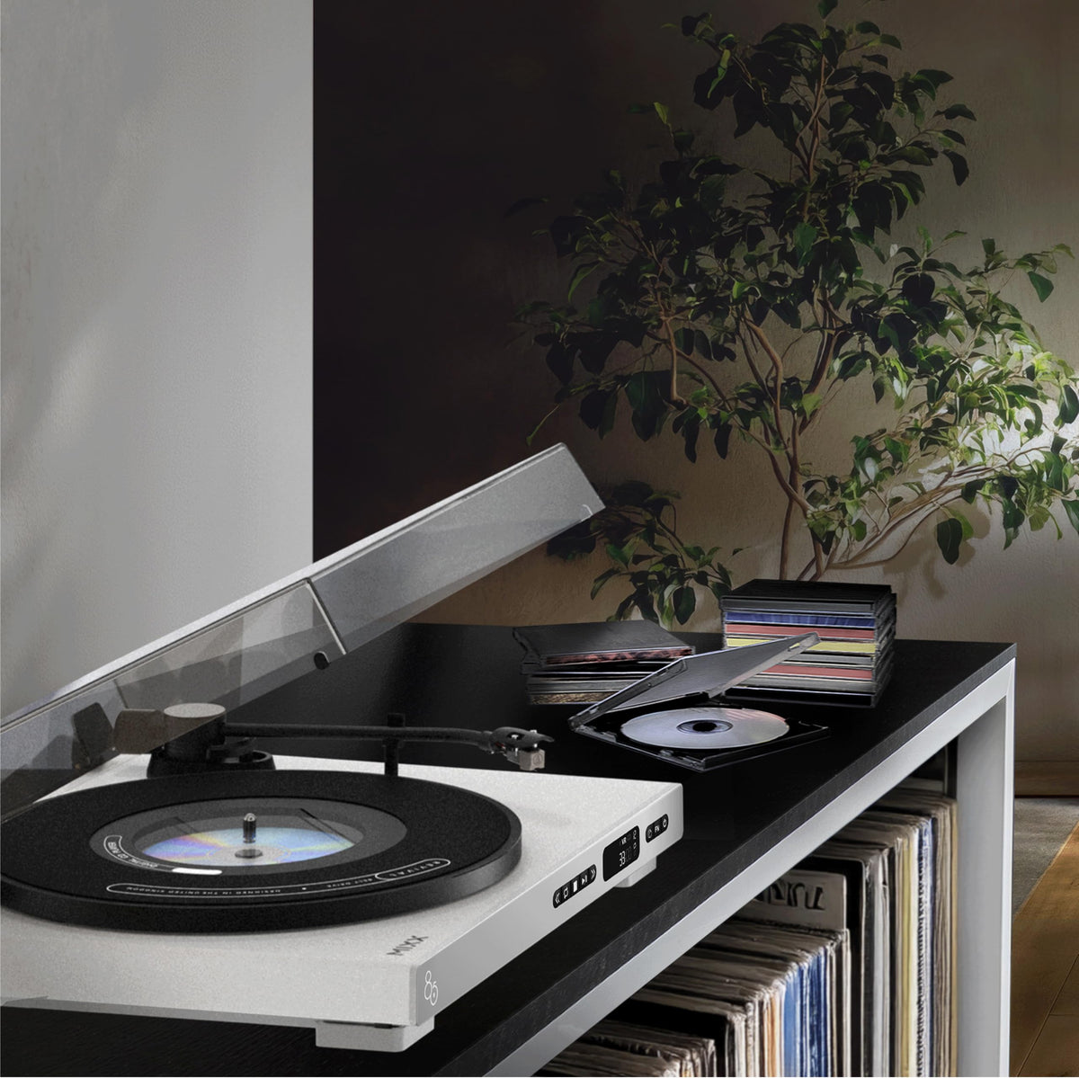 MIXX Analog Plus 33/45 rpm support for versatile vinyl listening.