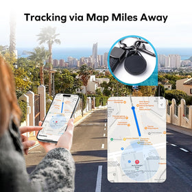 MOMAX Air Tracker with open battery compartment showing CR2032 replacement for long life benefit