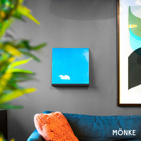 MÖNKE VRS2 minimalist display shelf for double LPs in a modern living space