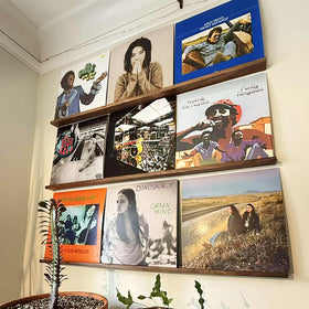 MÖNKE VRS2 now-playing display turns your favorites into art