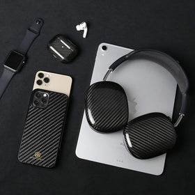 MONOCARBON precise-fit design for AirPods Max case.
