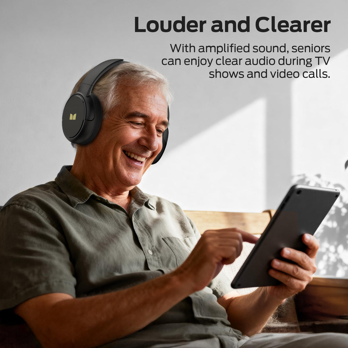 Monster TVlink 300 optical or RCA connection for TV compatibility.
