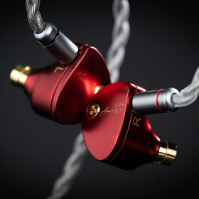 Moondrop ARIA 2 3.5/4.4mm plug cable assembly.