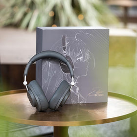 Moondrop Edge earcup closeup highlighting cushioning for long comfort