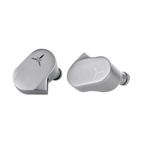 Moondrop LAN MIM stainless steel shell close-up showing durable housing benefit