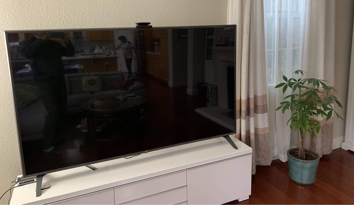 Mount Plus MP-APM-03-01 tool-free install clips onto TV back easily.