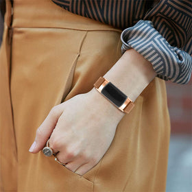 Slim, lightweight Mtozon leather band on the wrist for a refined style.