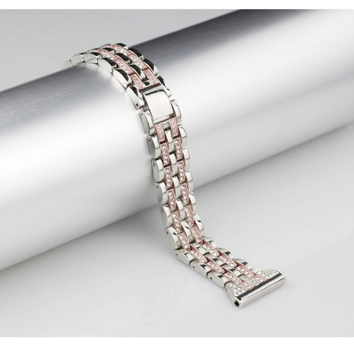 Included resizing tool helps achieve a perfect fit for 135 to 205 mm wrists.