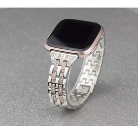 Stainless steel clasp provides secure, durable closure for daily wear.