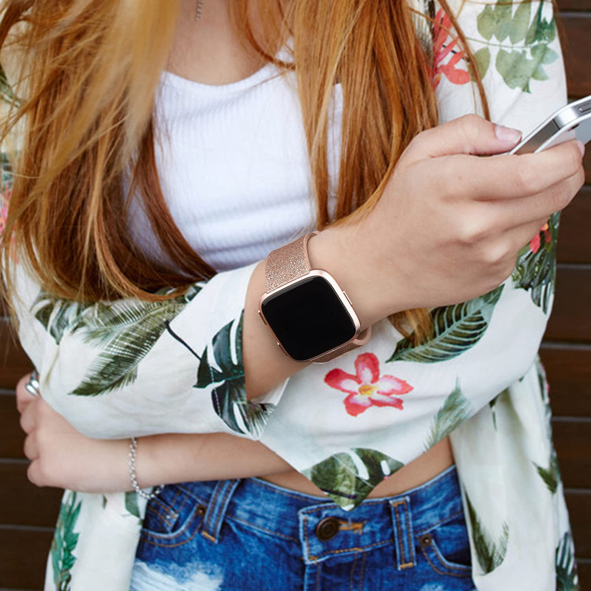 Mugust Versa blue band keeps pace with your day