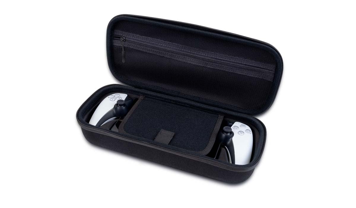 NACON Portal rigid case outer fit showing space for the power adapter