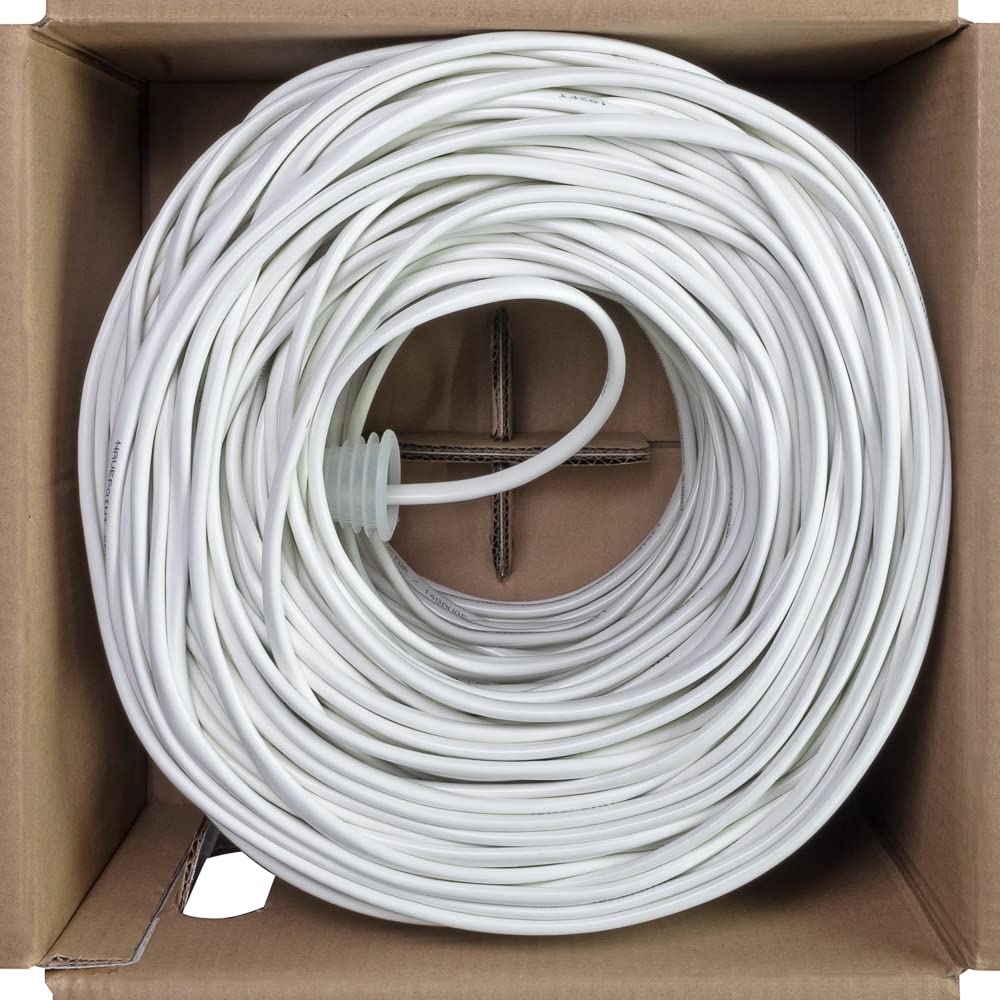 NavePoint 16 AWG four-conductor cross-section highlighting durable audio conductors.