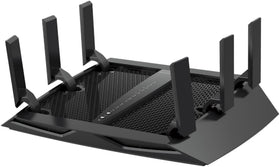 NETGEAR Nighthawk X6 ports and USB for quick wired devices and shared storage.