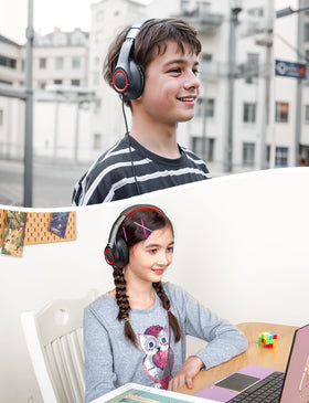 New Bee Kids Headphones sturdy ear cushions for soft contact