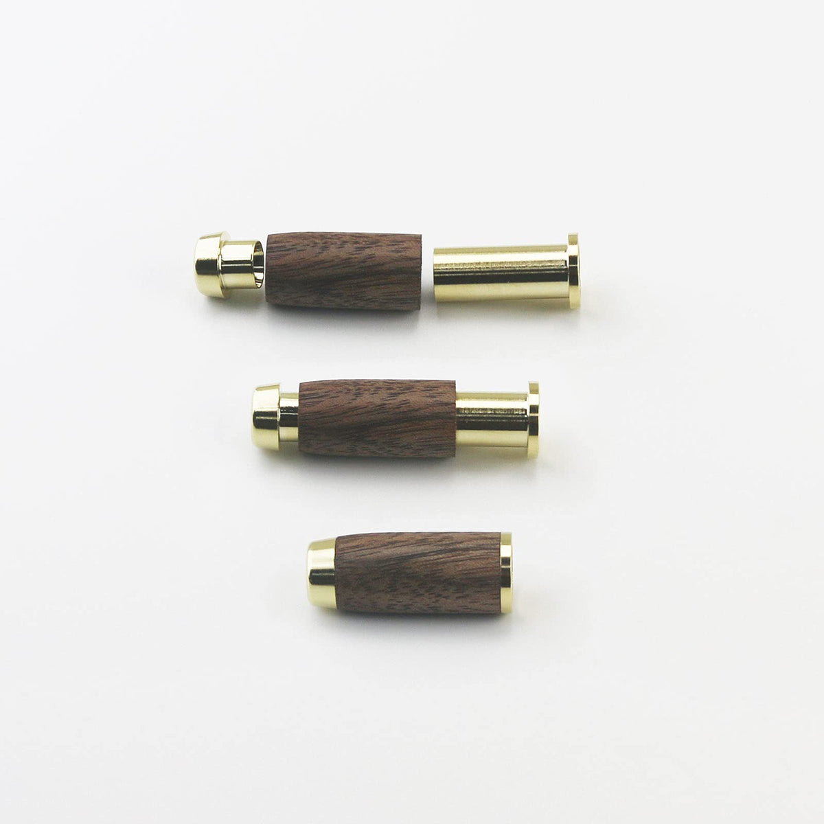 NewFantasia 4-4mm balanced male to male connector for compatible devices.
