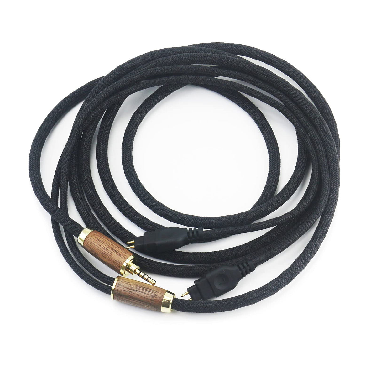 NewFantasia 200cm length cable shown for versatile desktop use.