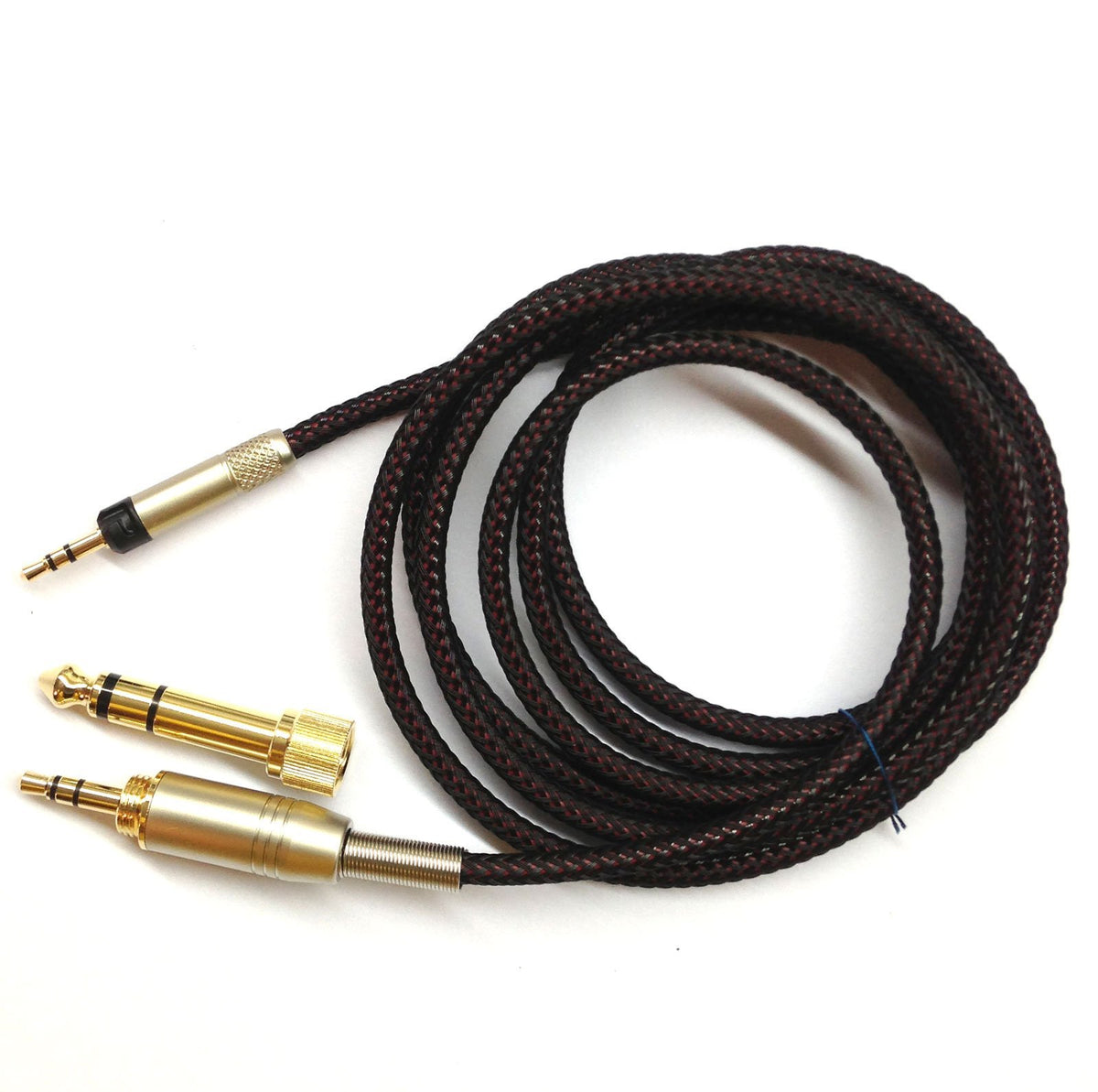 NewFantasia braided 4mm diameter cable provides durable, tangle-free performance.